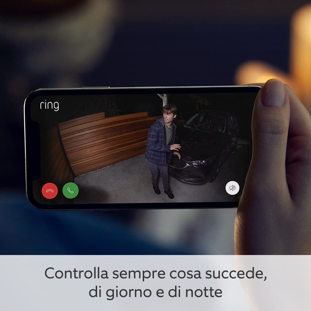 Ring videocamera Plus con faretti a batteria (Spotlight Cam Plus) | Telecamera di sorveglianza wifi per esterno con video HD 1080p, audio bidirezionale, fai-da-te | Ring Home: 30 gg. prova gratuita