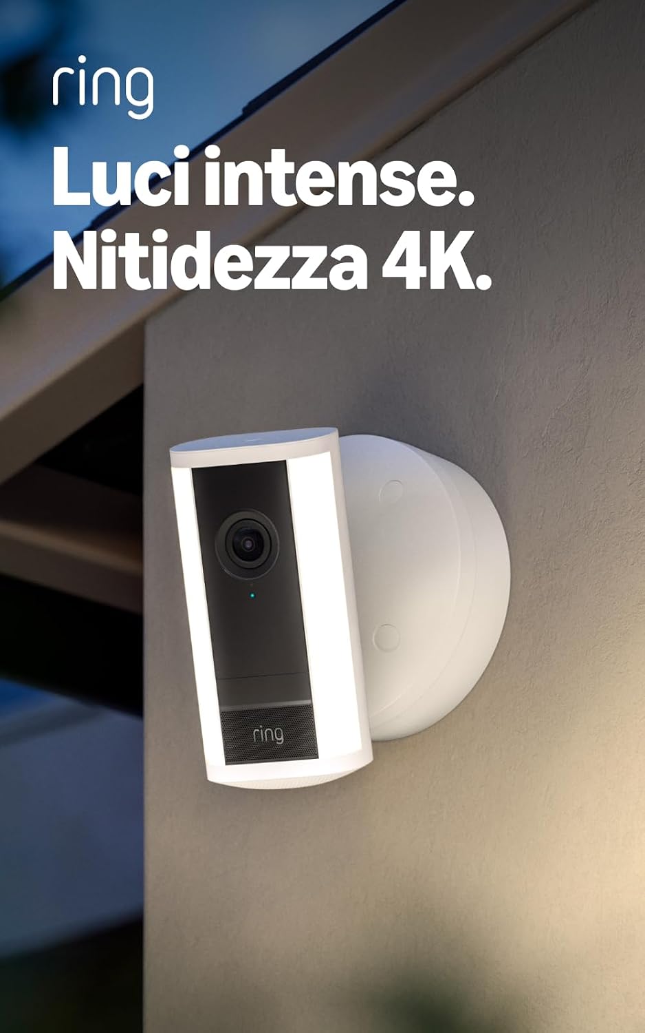 Ring videocamera Pro con faretti cablata (Spotlight Cam Pro, ultimo modello) | 2 Videocamere di sicurezza per esterni | Retinal 4K, Zoom 10x, 600 lumen | Prova gratuita di 30 giorni del piano Ring