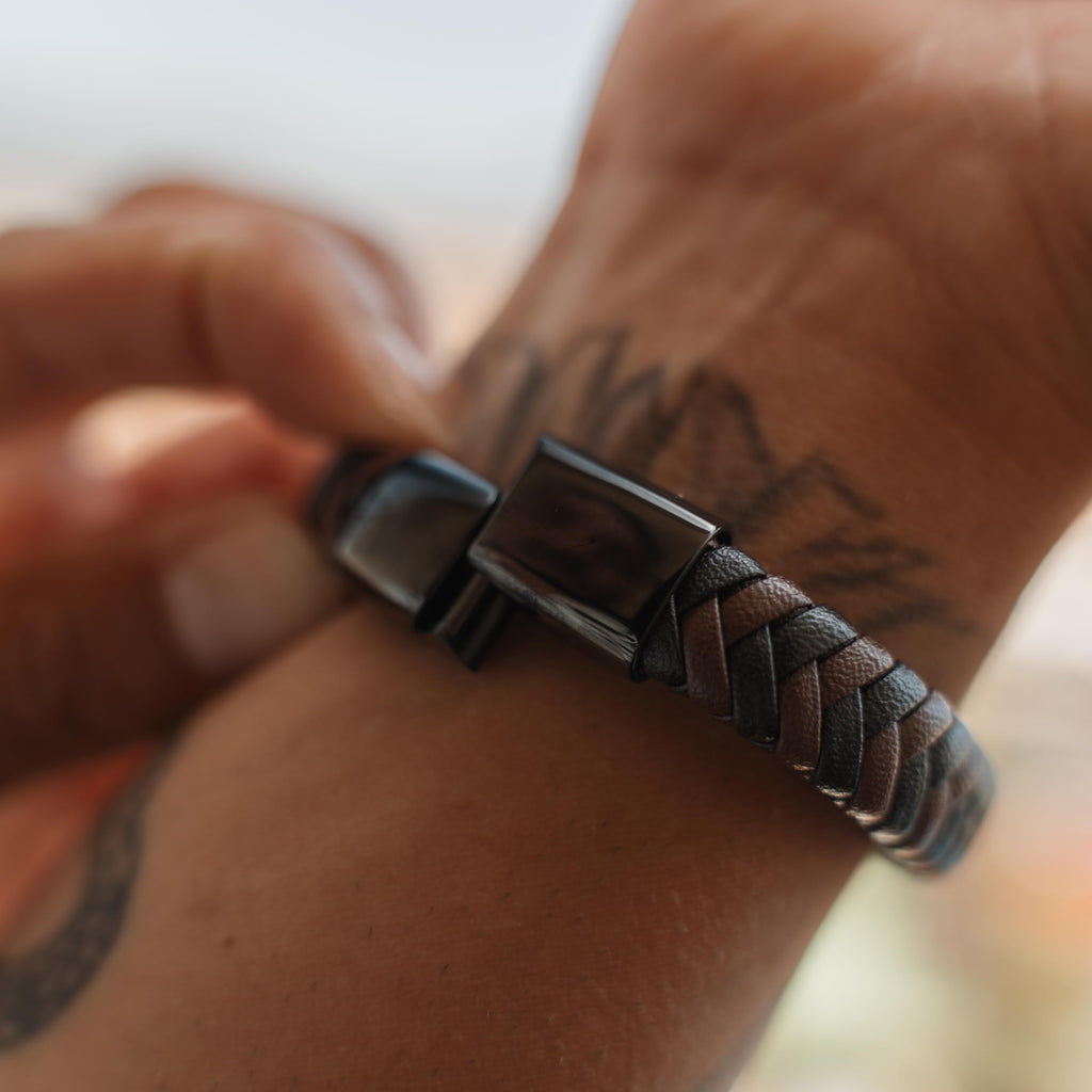 SERASAR Bracciale Uomo Pelle Nera/Marrone, 3 Misure, con Confezione Regalo