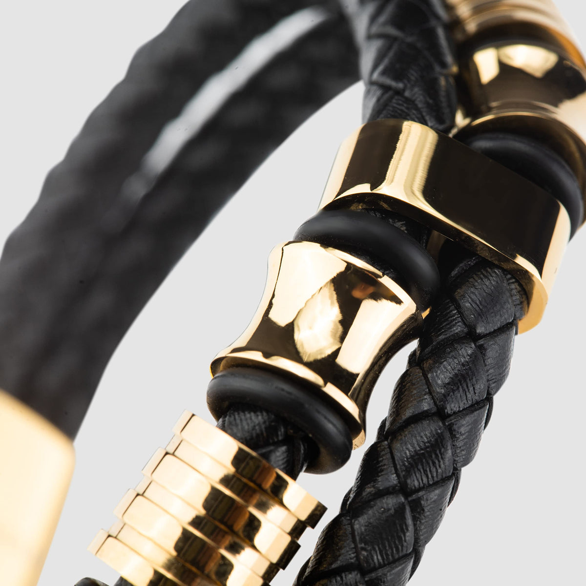 SERASAR - Bracciale da uomo in pelle di alta qualità, con chiusura magnetica in acciaio inox, nero, argento e oro, con scatola per gioielli, ottima idea regalo