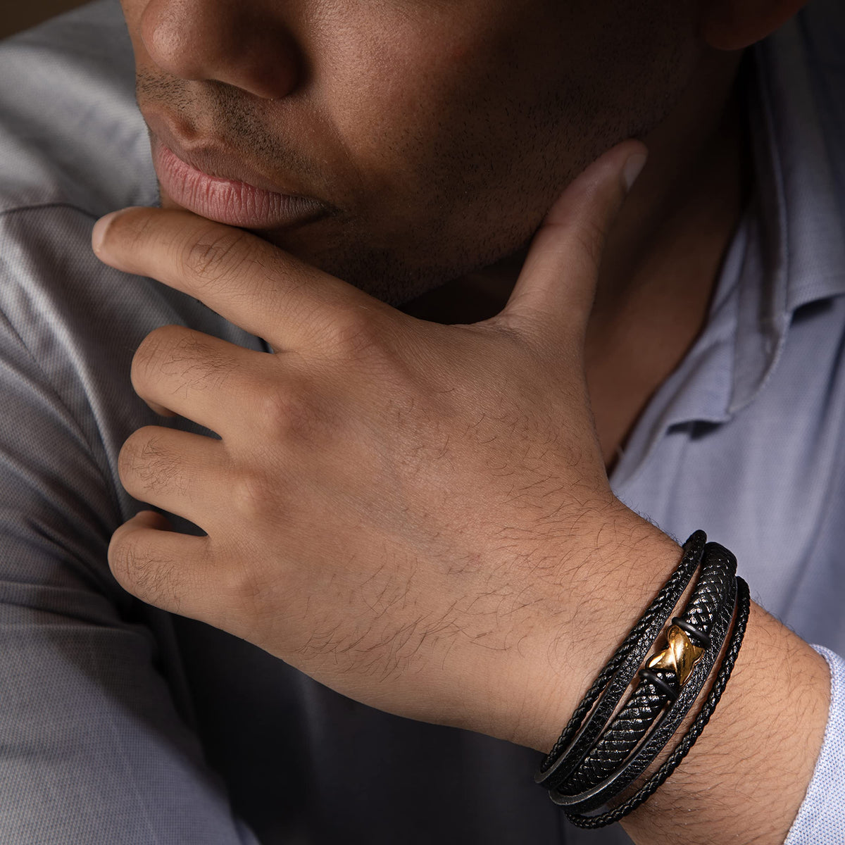 SERASAR - Bracciale da uomo in pelle di alta qualità, con chiusura magnetica in acciaio inox, nero, argento e oro, con scatola per gioielli, ottima idea regalo